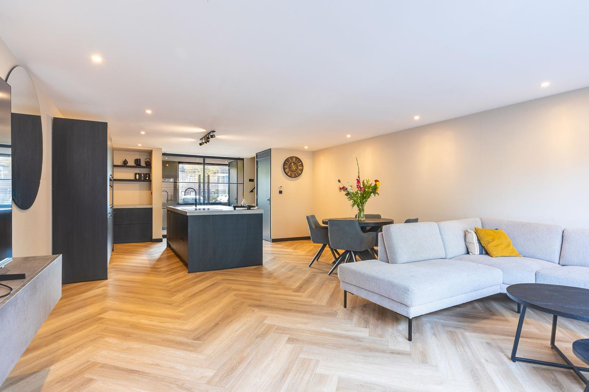Tussenwoning te koop: Spaarbekkenkade 9, Purmerend