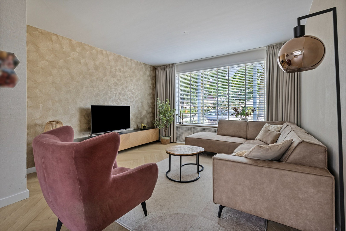Tussenwoning te koop: Broederhof 2, Veldhoven