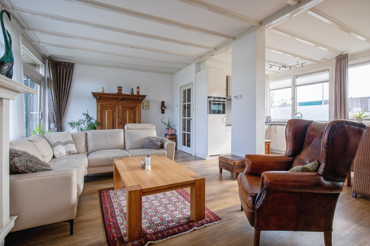 Tussenwoning te koop: Bernhardlaan 112, Den Burg