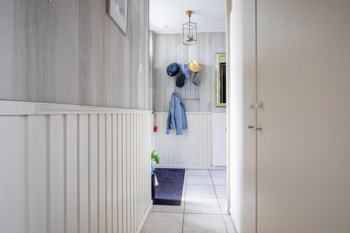 Tussenwoning te koop: Bernhardlaan 112, Den Burg