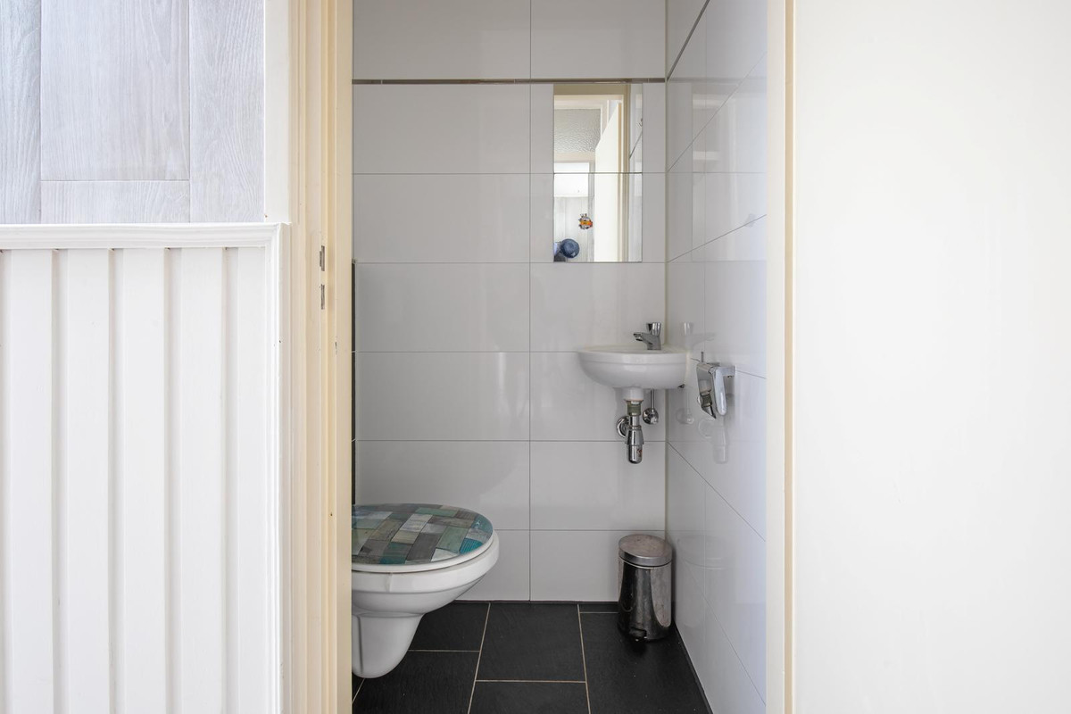 Tussenwoning te koop: Bernhardlaan 112, Den Burg