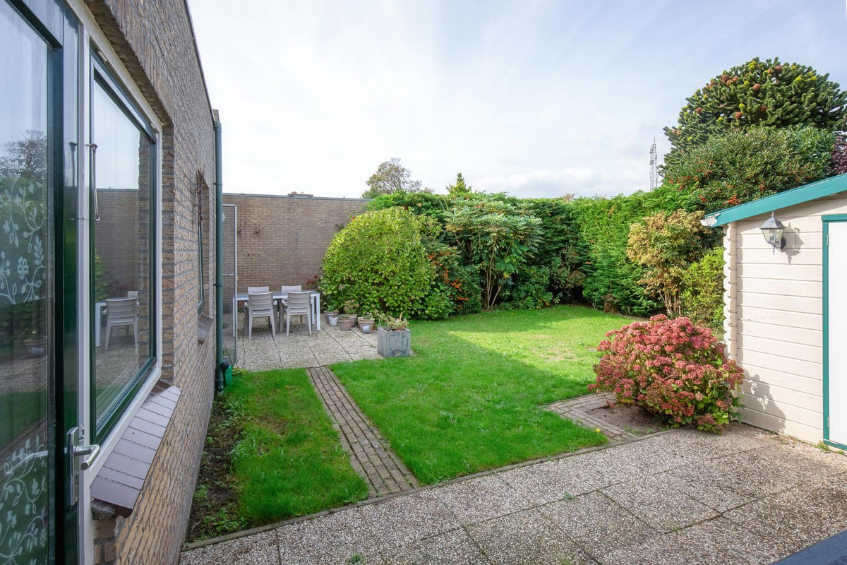 Tussenwoning te koop: Bernhardlaan 112, Den Burg