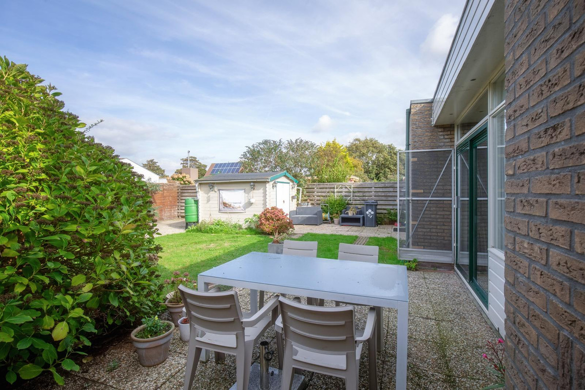 Tussenwoning te koop: Bernhardlaan 112, Den Burg