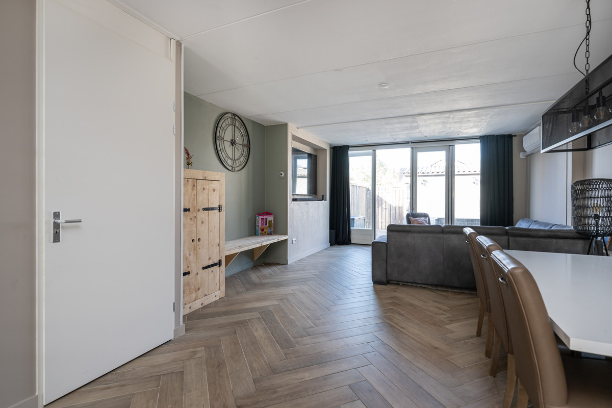 Tussenwoning te koop: Reiger 28, Sommelsdijk