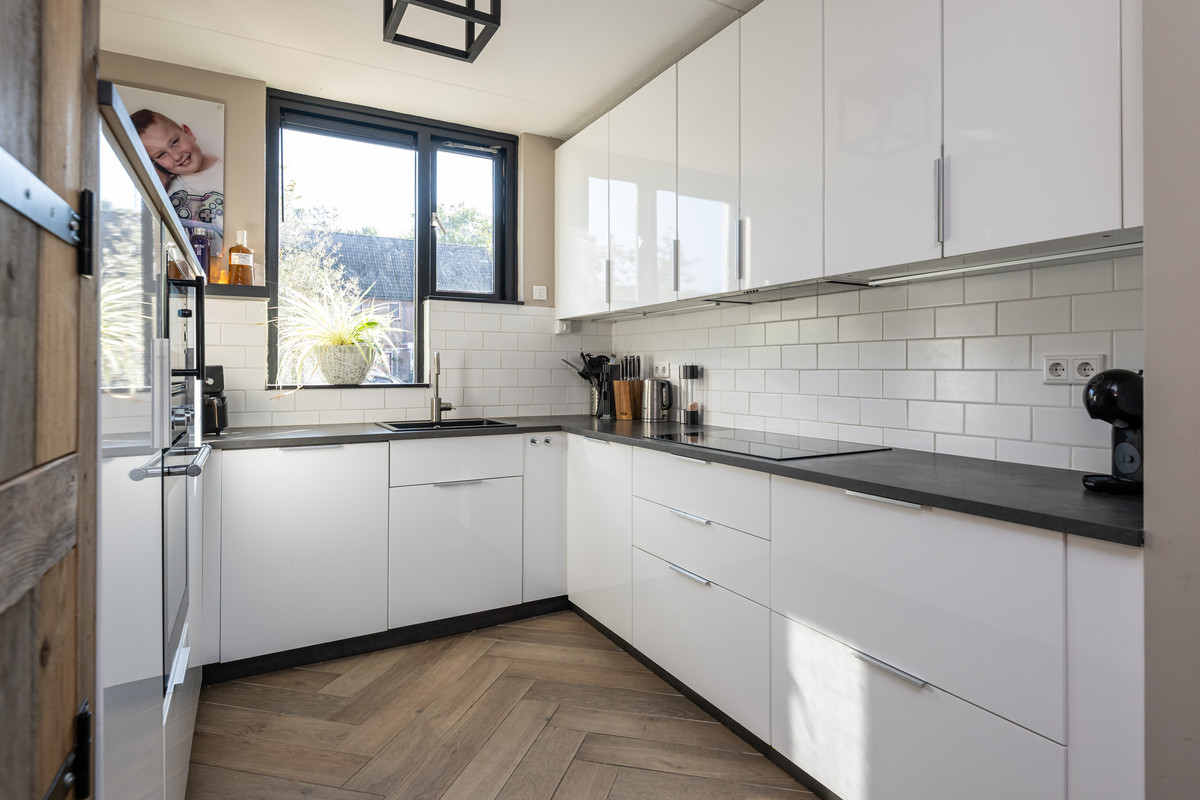 Tussenwoning te koop: Reiger 28, Sommelsdijk