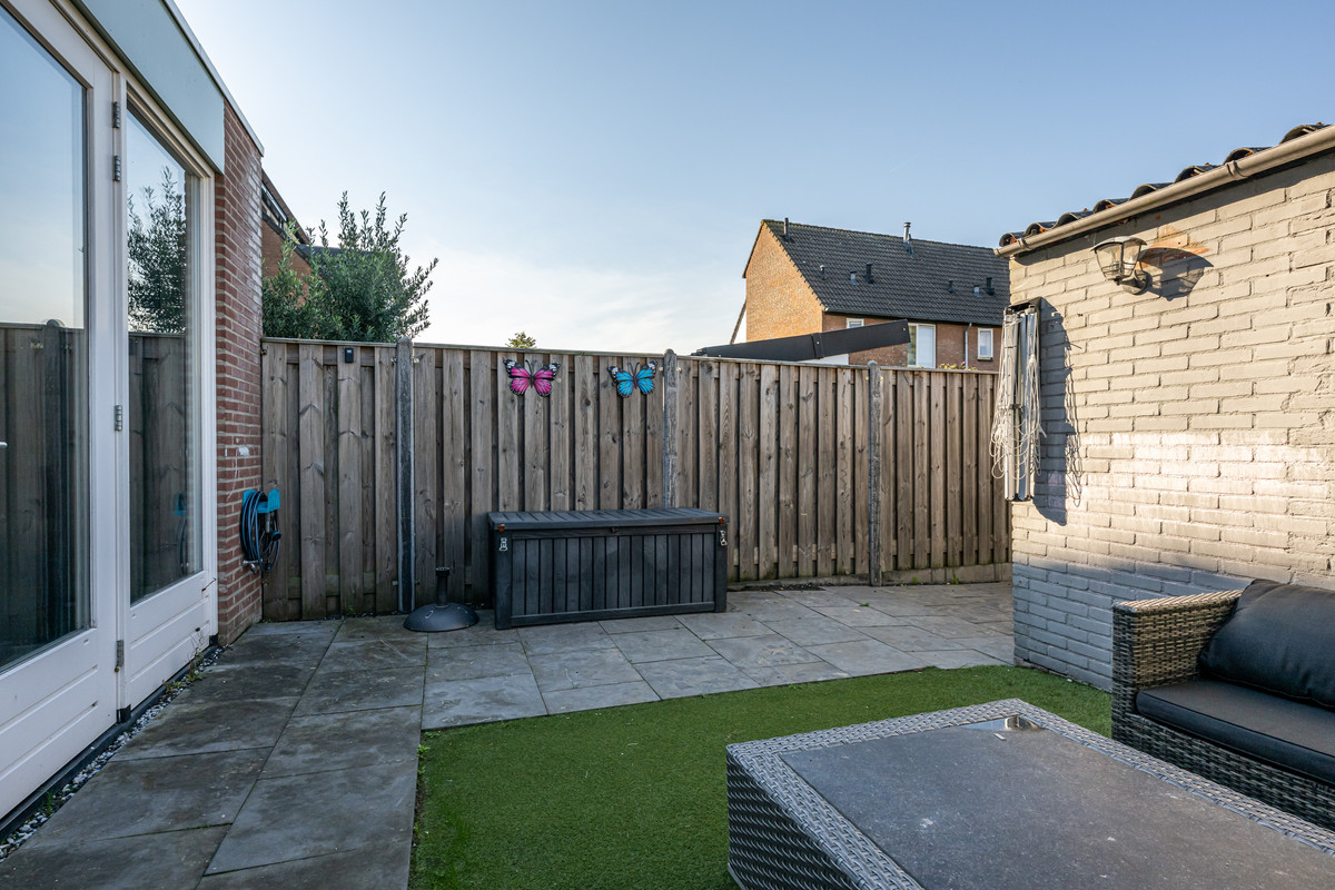 Tussenwoning te koop: Reiger 28, Sommelsdijk