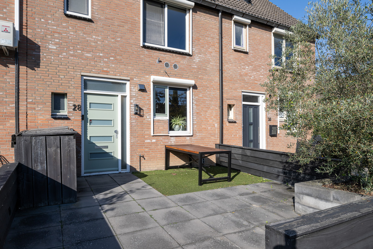 Tussenwoning te koop: Reiger 28, Sommelsdijk