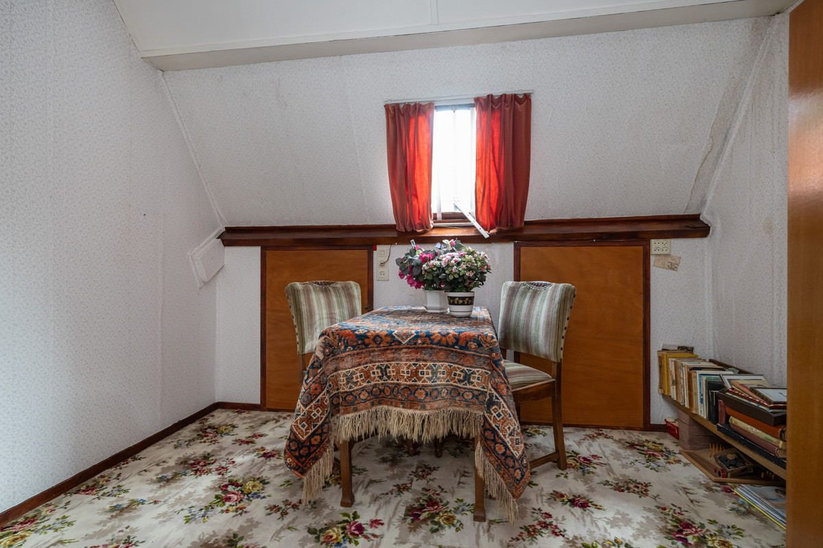 Vrijstaande woning te koop: Julianalaan 2, Dirksland