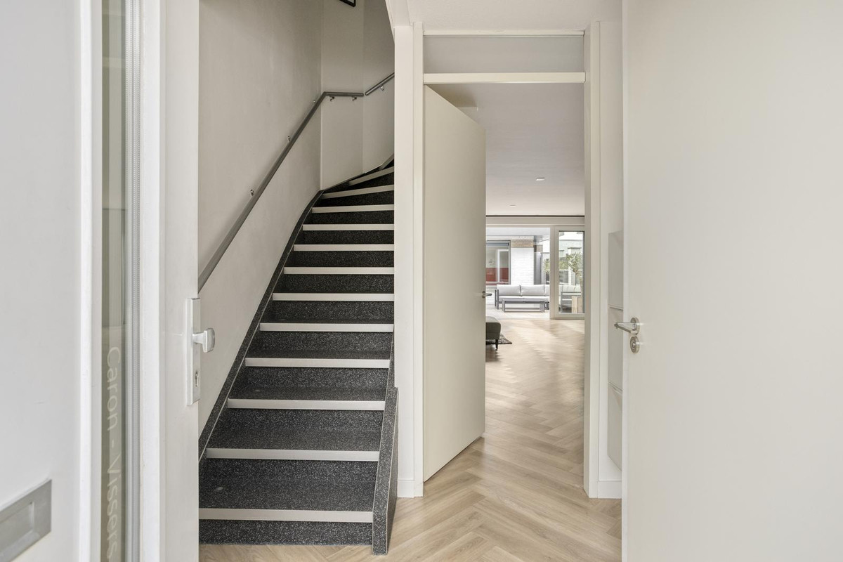 Tussenwoning te koop: Hogeweg 70, Gronsveld