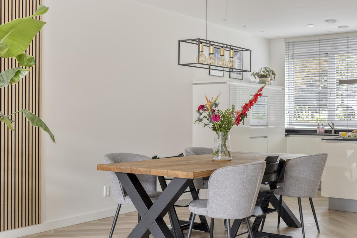Tussenwoning te koop: Hogeweg 70, Gronsveld