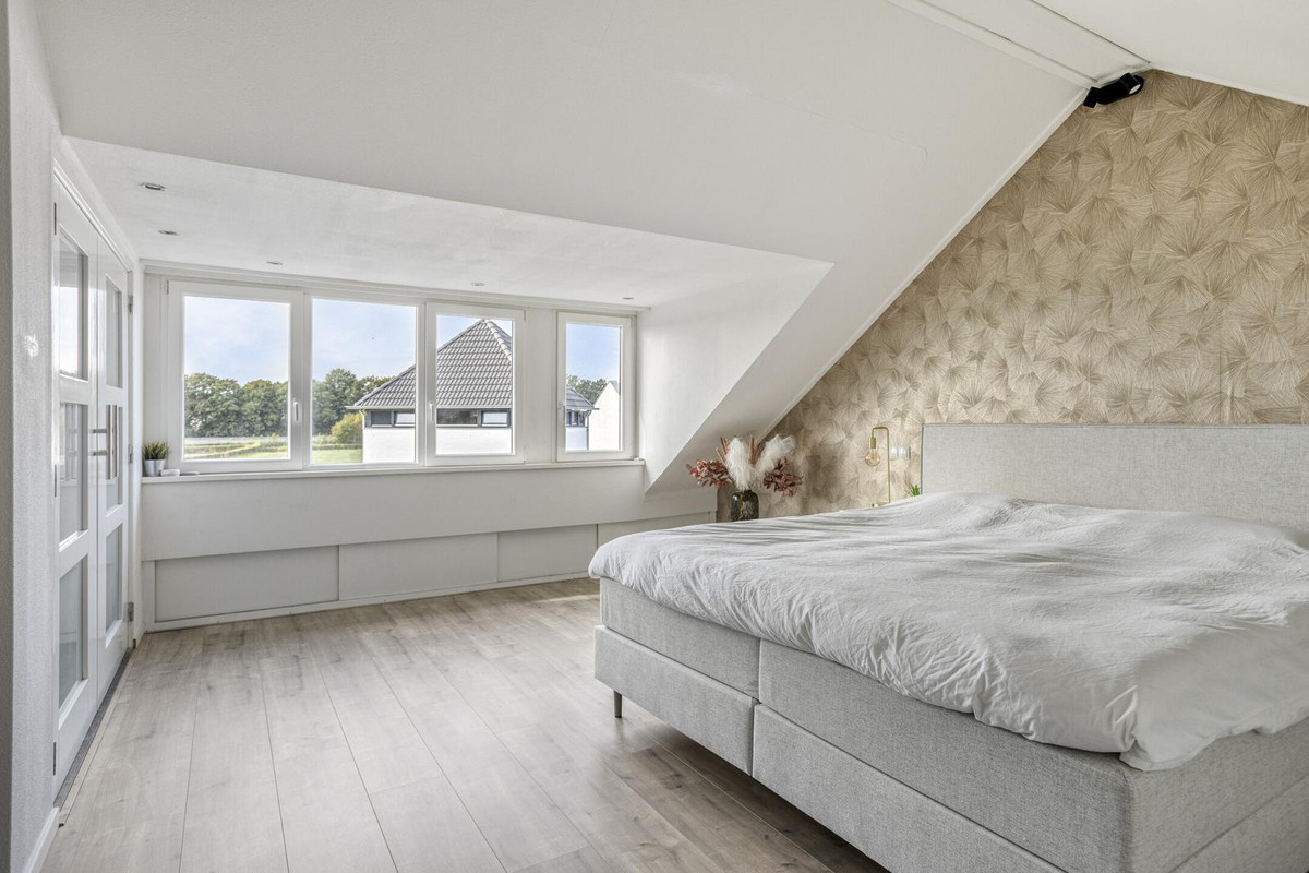 Tussenwoning te koop: Hogeweg 70, Gronsveld