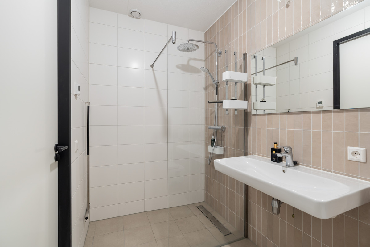 Appartement te koop: Baan 34E13, Rotterdam