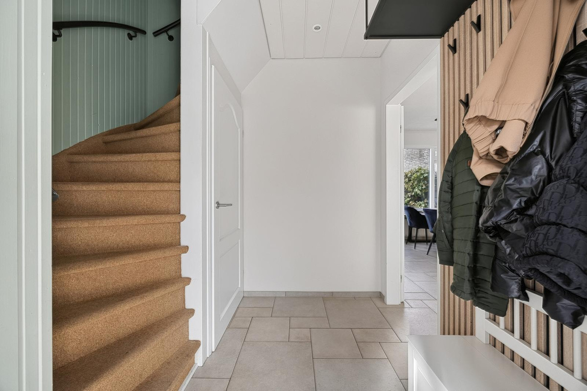 Tussenwoning te koop: Rijnlaan 56, Bergen Op Zoom