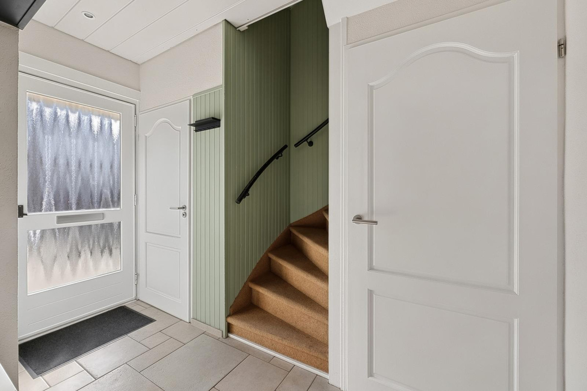 Tussenwoning te koop: Rijnlaan 56, Bergen Op Zoom