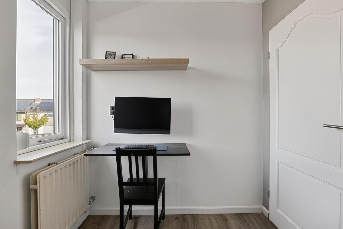 Tussenwoning te koop: Rijnlaan 56, Bergen Op Zoom