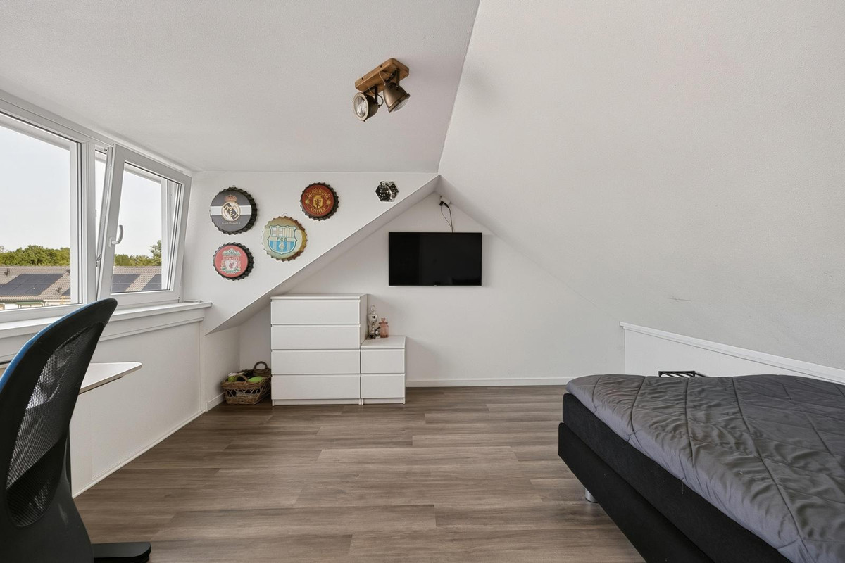 Tussenwoning te koop: Rijnlaan 56, Bergen Op Zoom