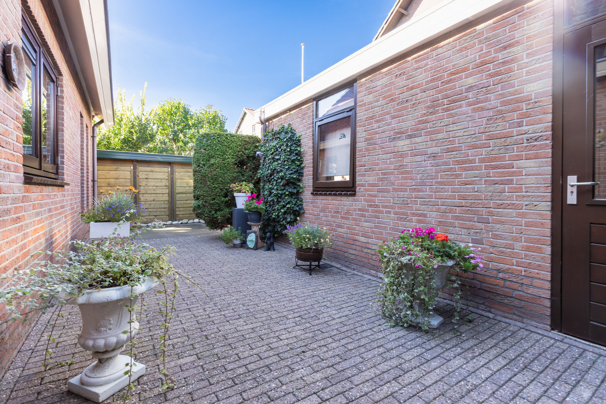Vrijstaande woning te koop: Langeraarseweg 258, Ter Aar