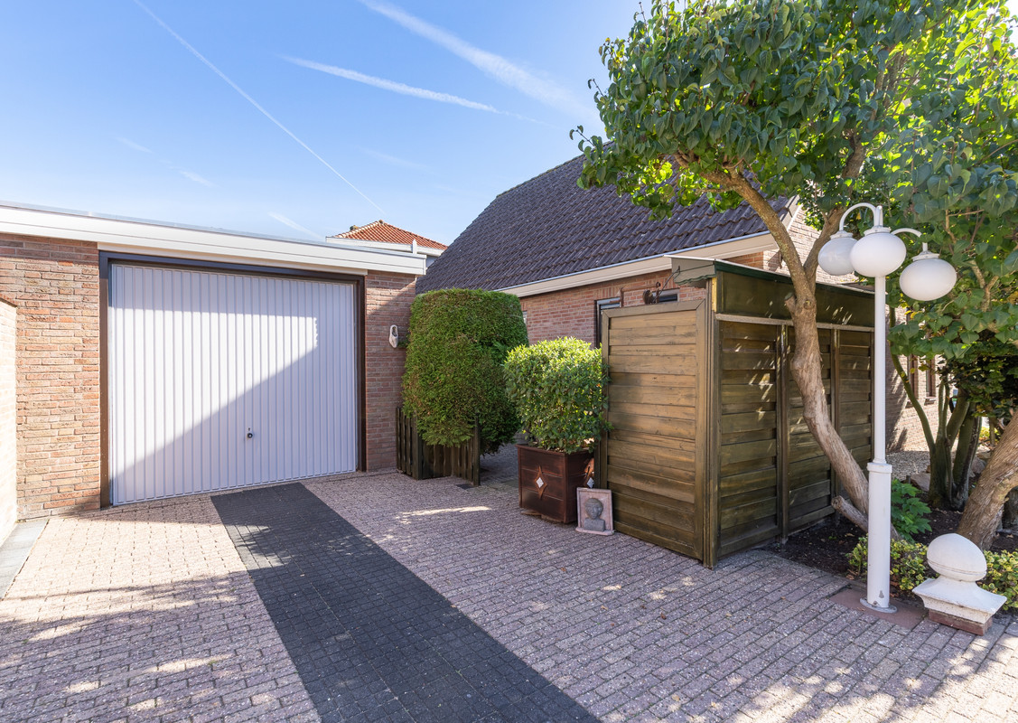 Vrijstaande woning te koop: Langeraarseweg 258, Ter Aar