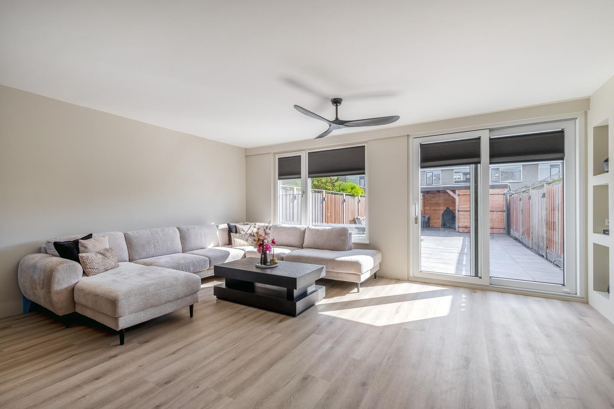 Tussenwoning te koop: Jolstraat 130, Den Helder