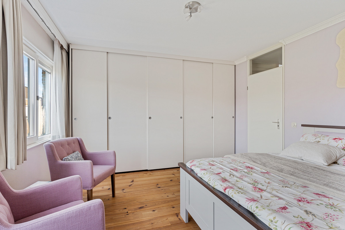 Hoekwoning te koop: Caro van Eyckstraat 26, Zaandam