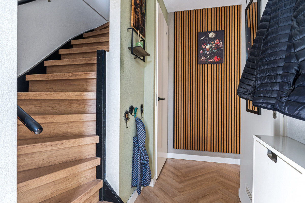 Tussenwoning te koop: Diny Sprockstraat 72, Leeuwarden