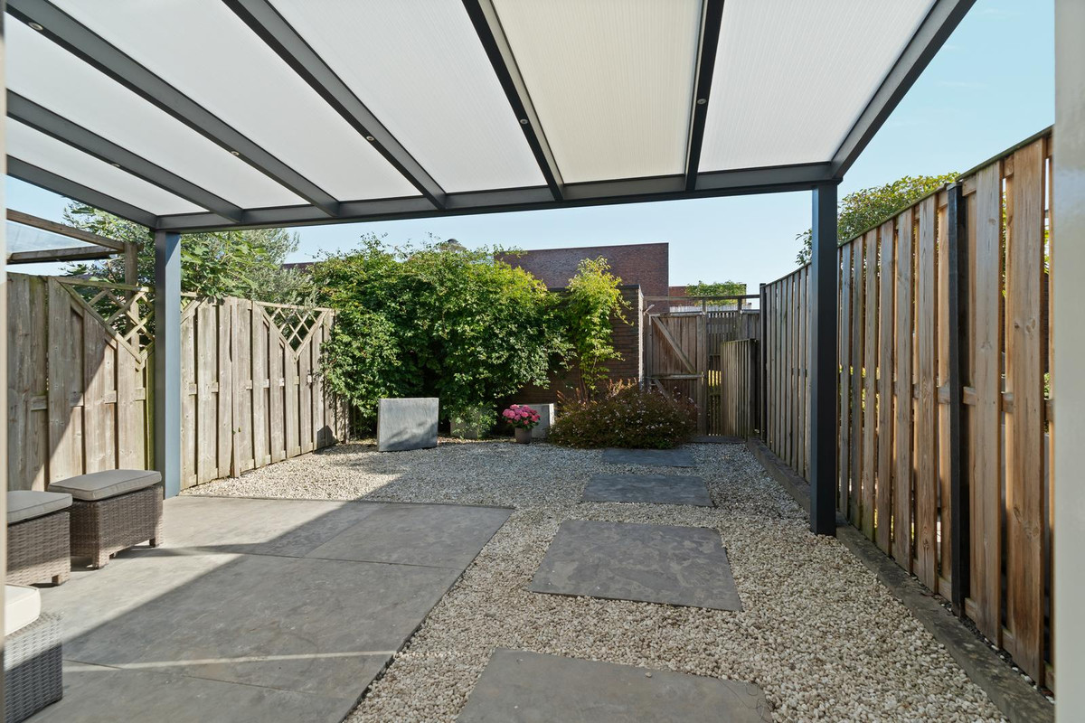 Tussenwoning te koop: Roer 16, Almere