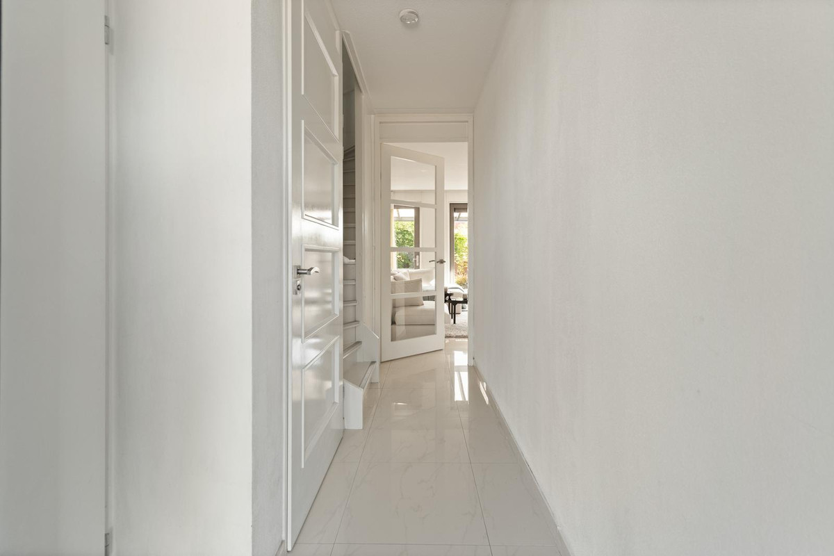 Tussenwoning te koop: Roer 16, Almere