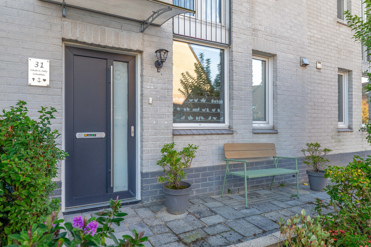 Tussenwoning te koop: Trompetstraat 31, Zwijndrecht