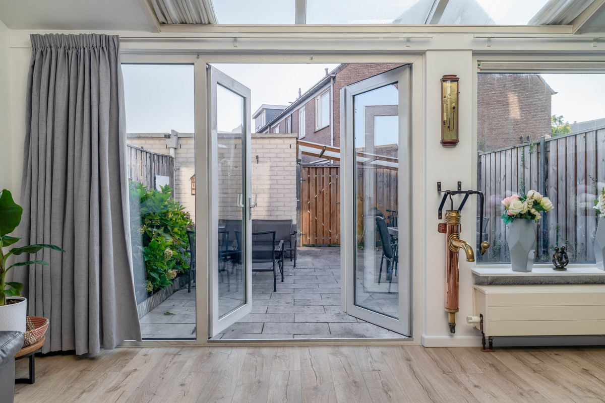 Tussenwoning te koop: Trompetstraat 31, Zwijndrecht