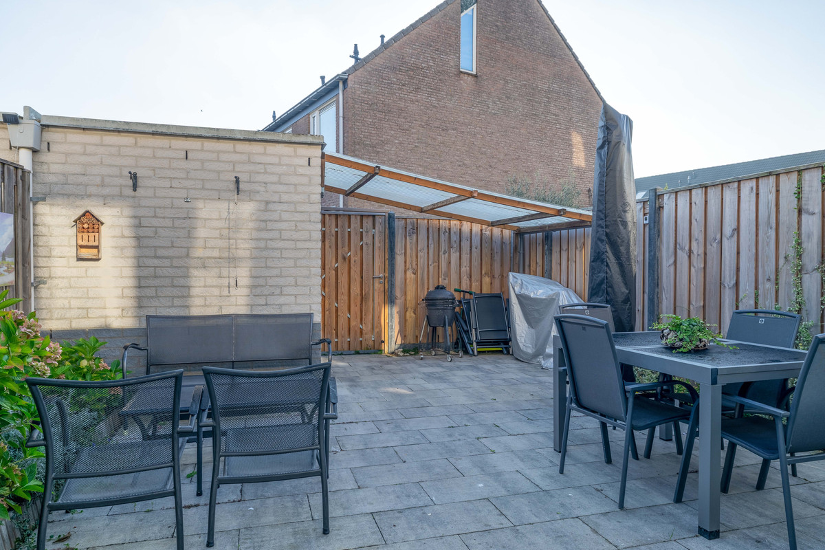 Tussenwoning te koop: Trompetstraat 31, Zwijndrecht