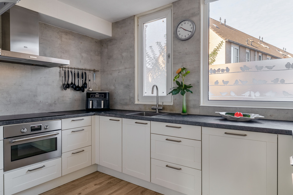 Tussenwoning te koop: Trompetstraat 31, Zwijndrecht