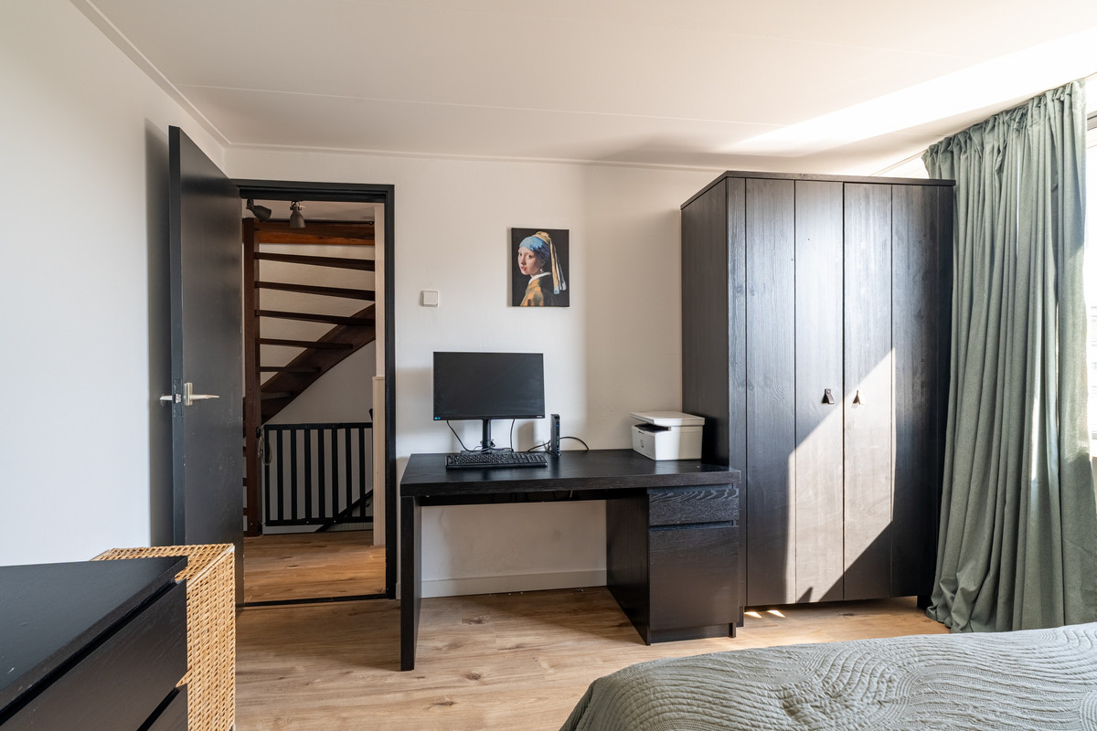 Tussenwoning te koop: Valeriaanstraat 31, Waalwijk