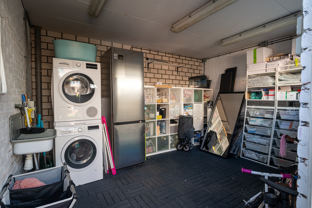 Tussenwoning te koop: Valeriaanstraat 31, Waalwijk