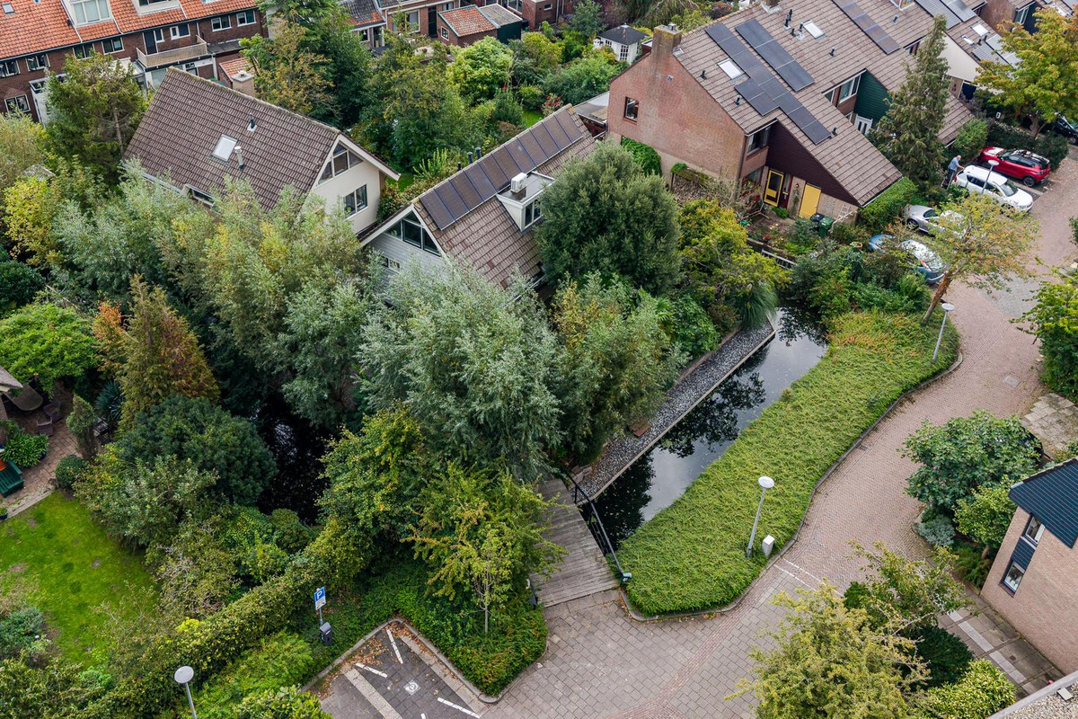 Twee-onder-één-kap te koop: Ter Wadding 40, Voorschoten