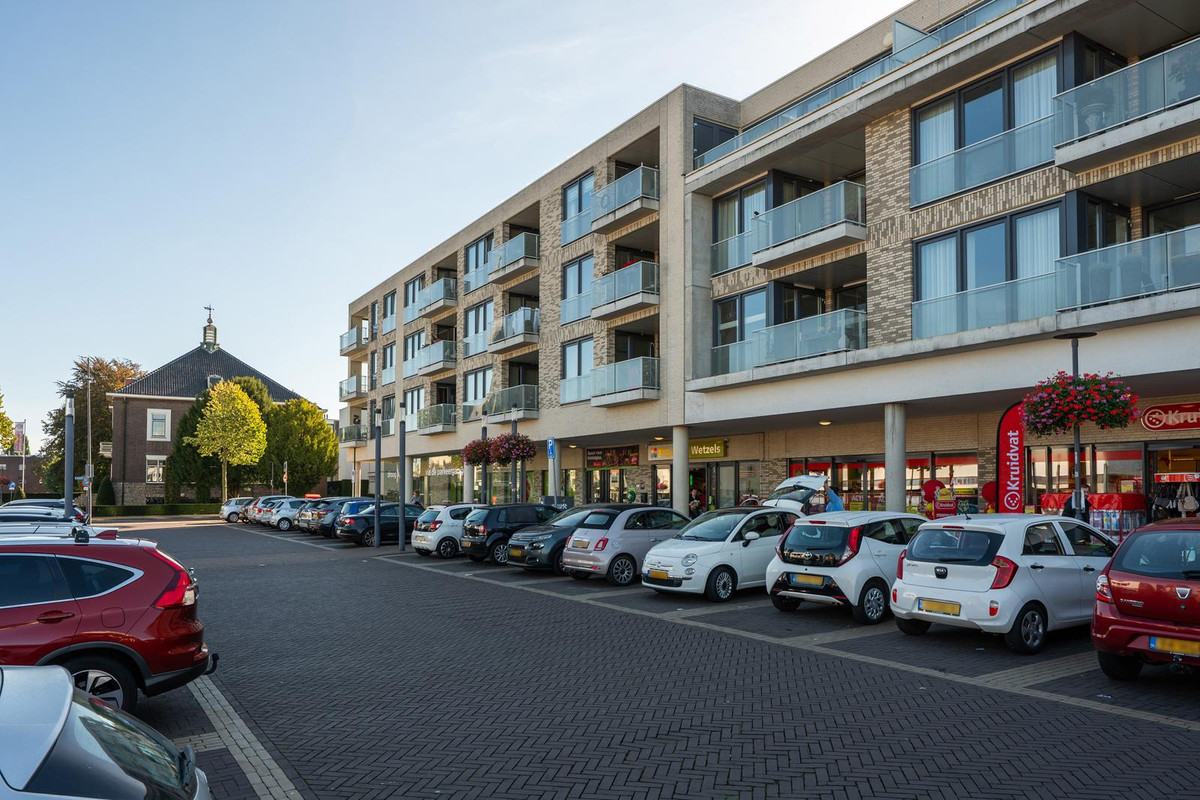 Appartement te koop: Hovenstraat 122F, Landgraaf