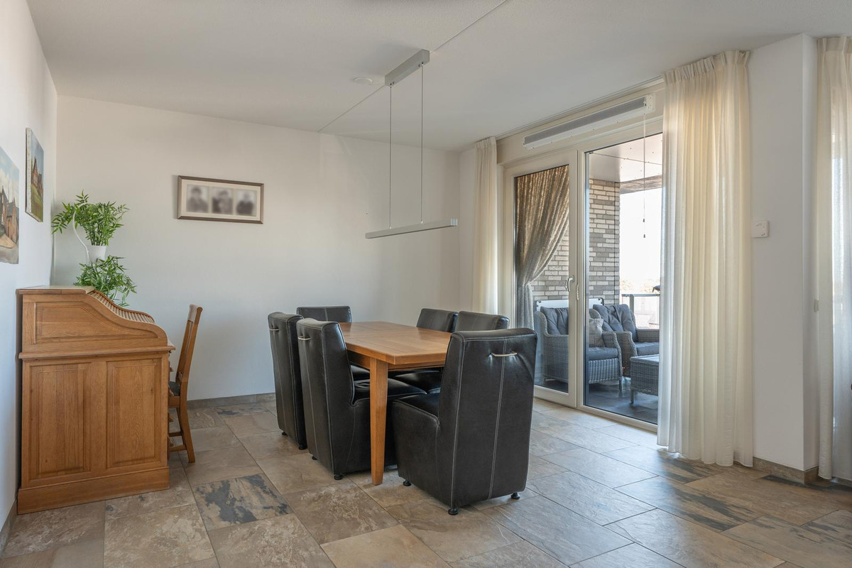 Appartement te koop: Hovenstraat 122F, Landgraaf