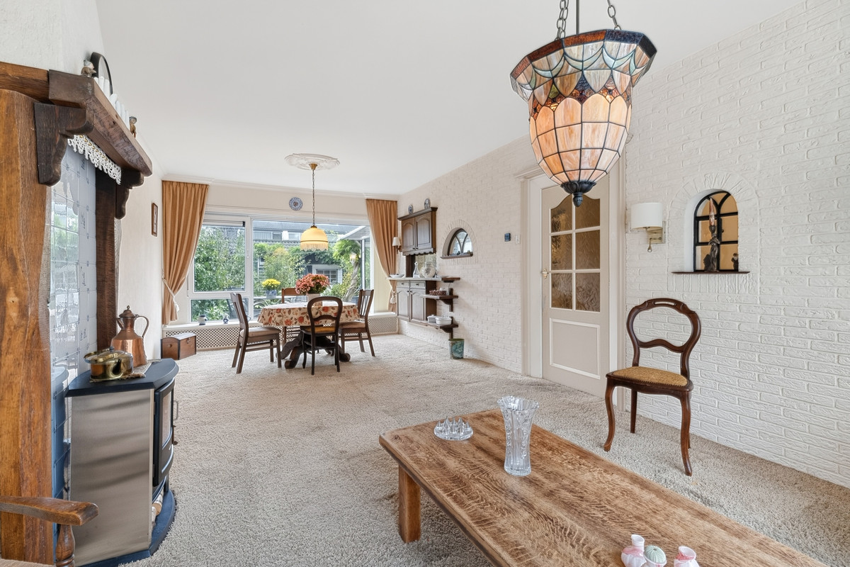 Tussenwoning te koop: Oudeland 25, Harmelen