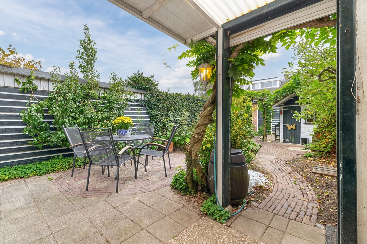 Tussenwoning te koop: Oudeland 25, Harmelen