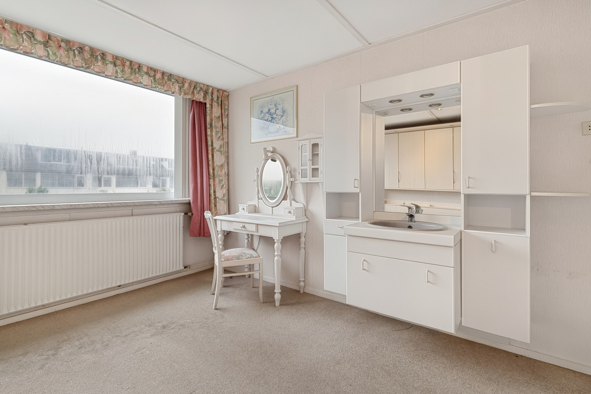 Tussenwoning te koop: Oudeland 25, Harmelen