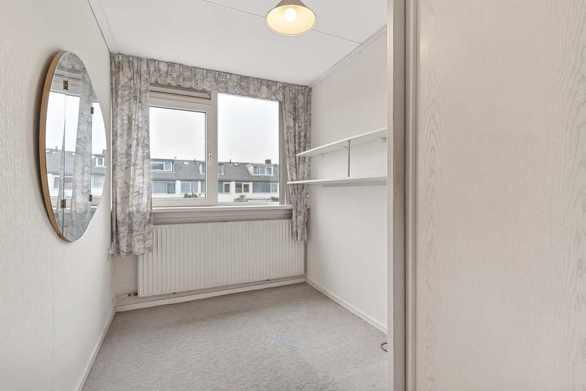 Tussenwoning te koop: Oudeland 25, Harmelen