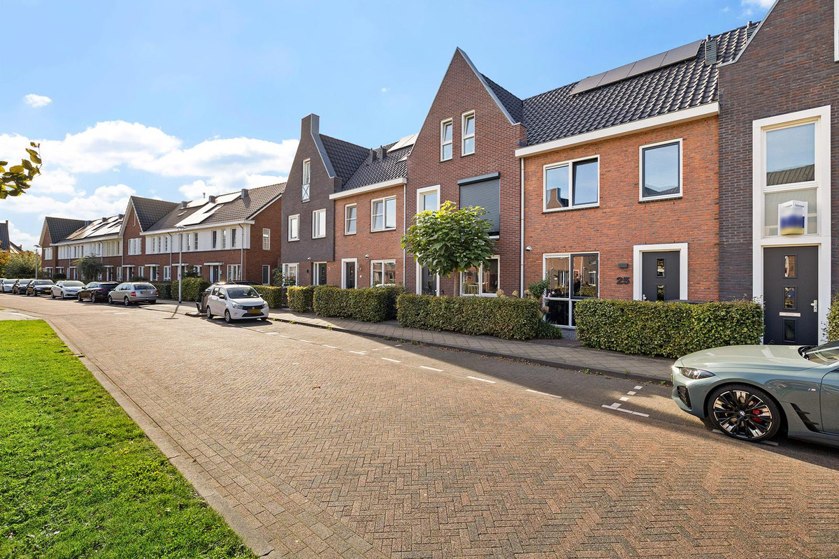 Tussenwoning te koop: Beukenlaan 25, Woudenberg
