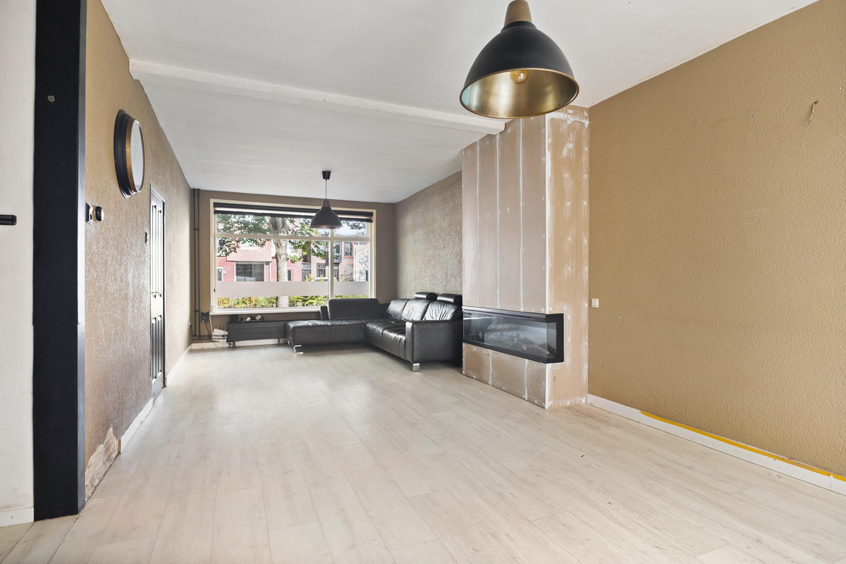 Tussenwoning te koop: Spoorgracht 15, Den Helder