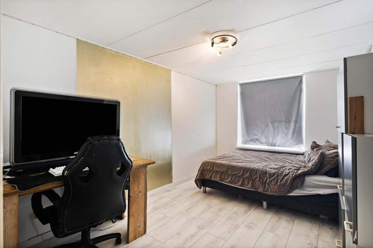 Tussenwoning te koop: Spoorgracht 15, Den Helder