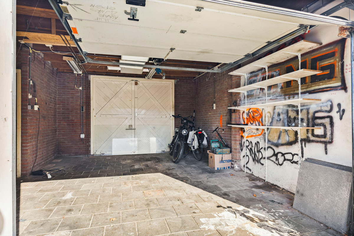 Tussenwoning te koop: Spoorgracht 15, Den Helder
