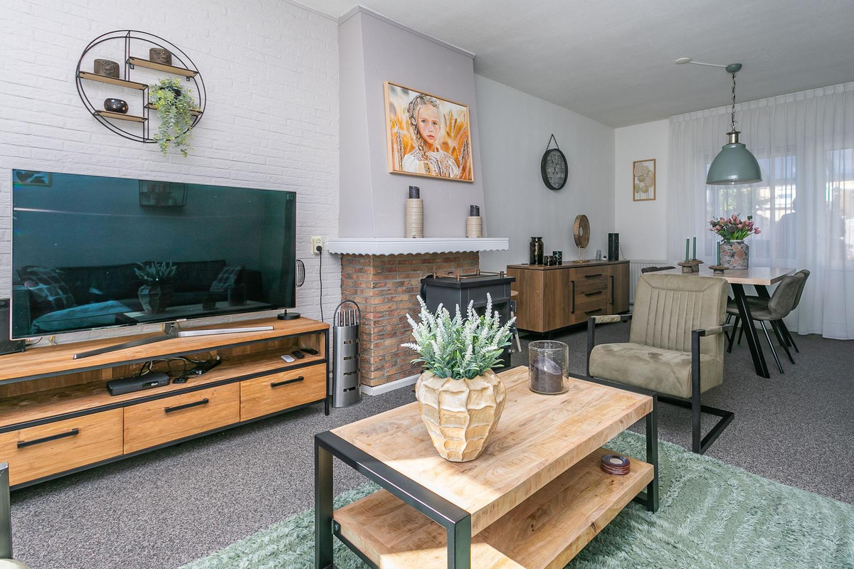 Tussenwoning te koop: Schoutstraat 8, Brunssum