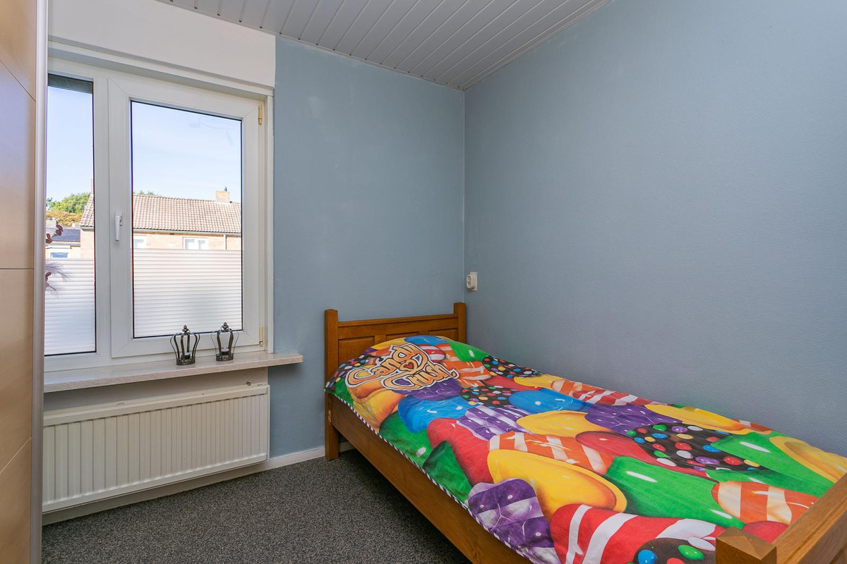 Tussenwoning te koop: Schoutstraat 8, Brunssum
