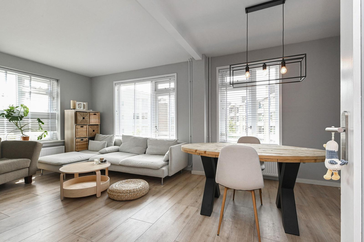 Appartement te koop: Busken Huetlaan 78, Voorburg