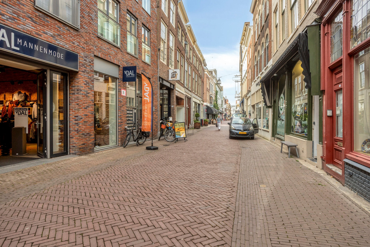 Tussenwoning te koop: Voorstraat 250, Dordrecht