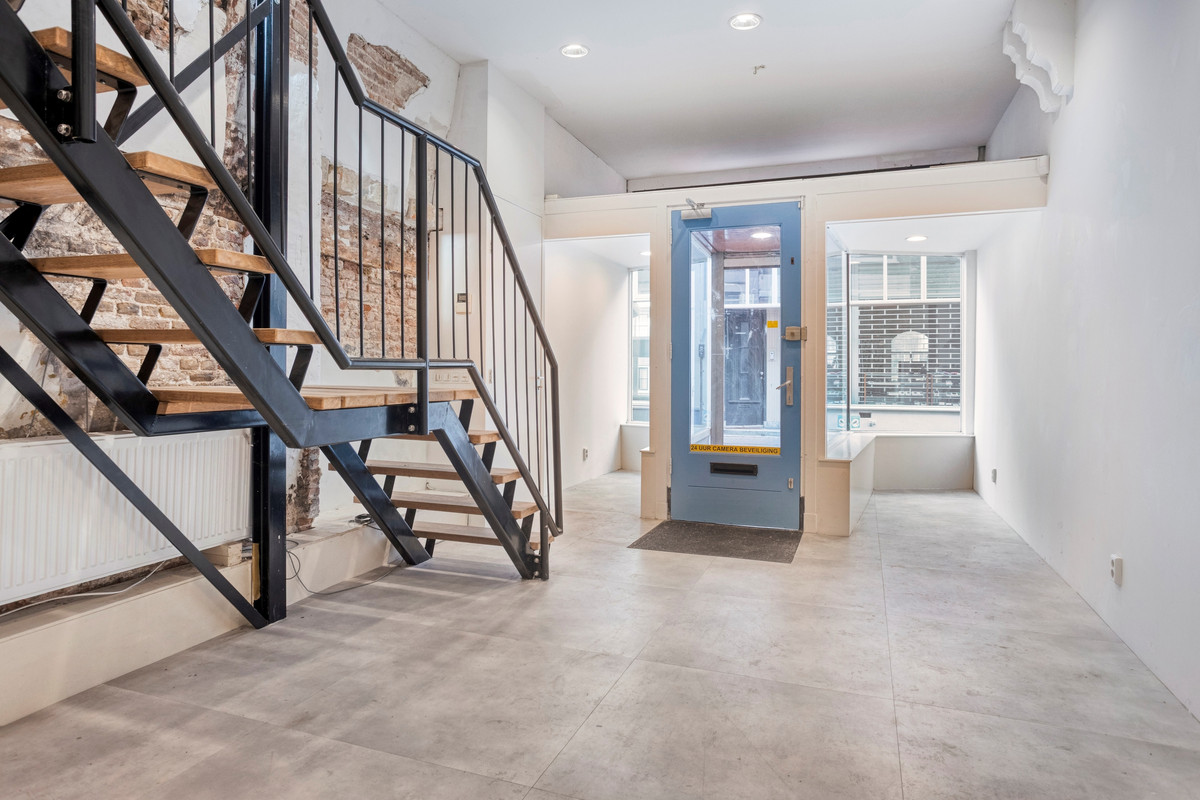 Tussenwoning te koop: Voorstraat 250, Dordrecht