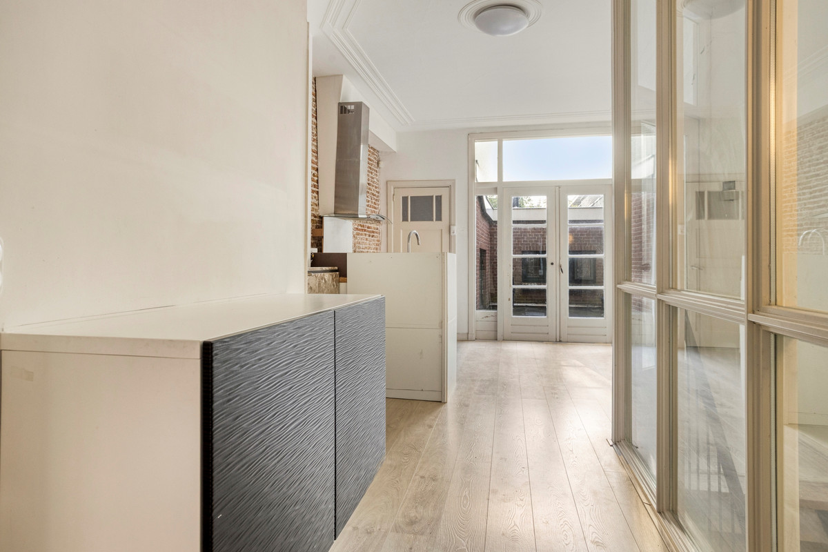 Tussenwoning te koop: Voorstraat 250, Dordrecht